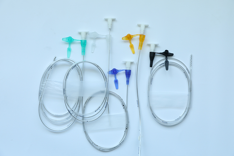 Enteral feeding sets (1)